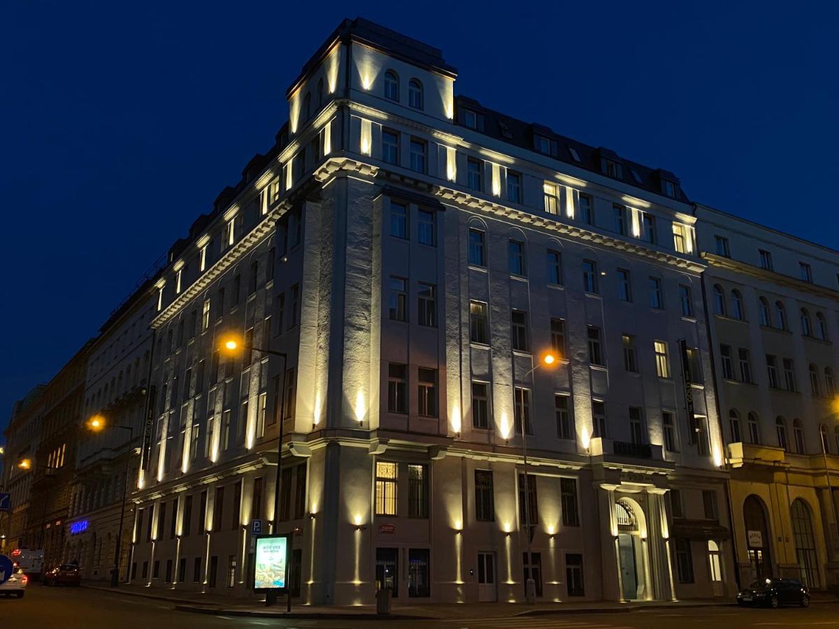 The Gold Bank Hotel Praga Esterno foto
